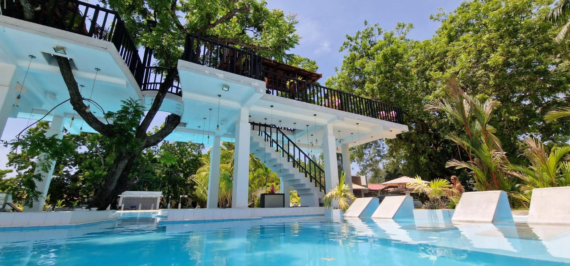 Lucky Beach Resort 트링코말리 외부 사진